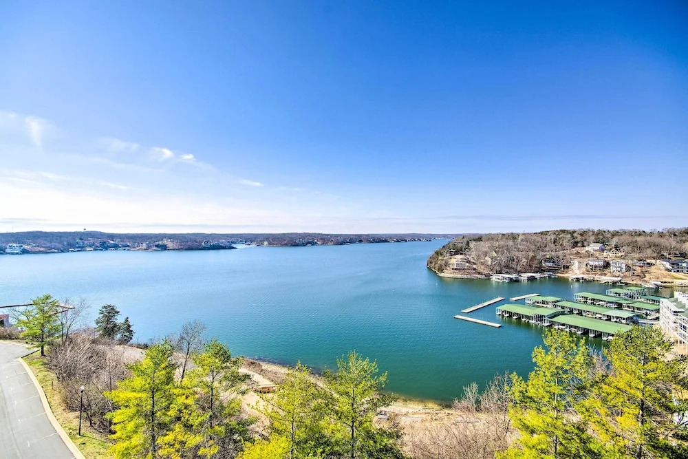 Family Condo w/ Views & Pool Access in Lake Ozark!
