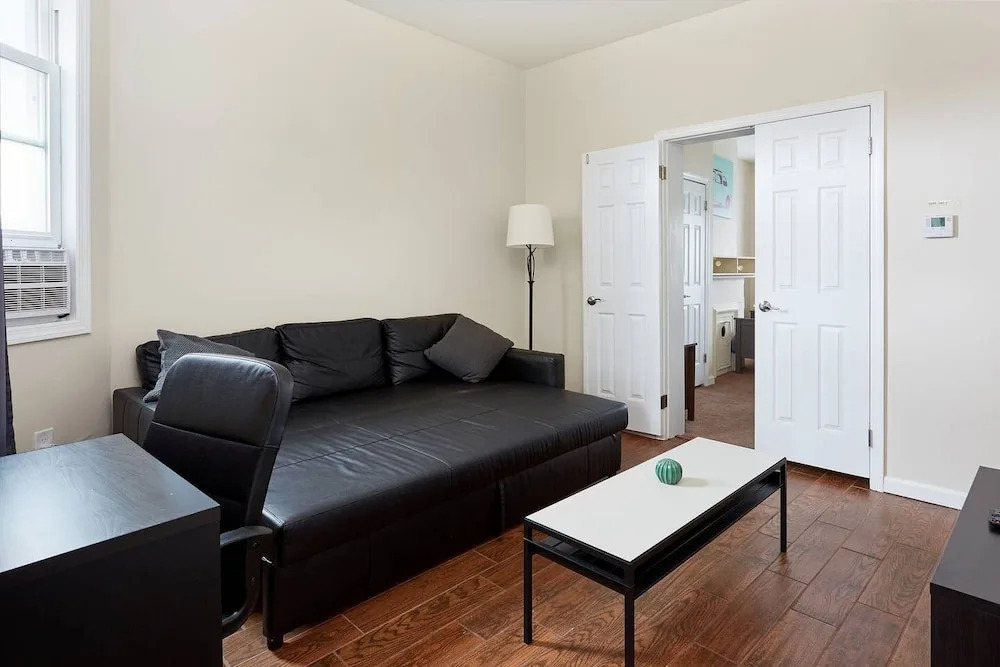 Cozy 2br 2ba Apartment Close To Nyc