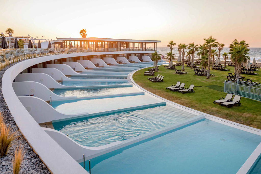 Lyttos Mare Adults Friendly 12+