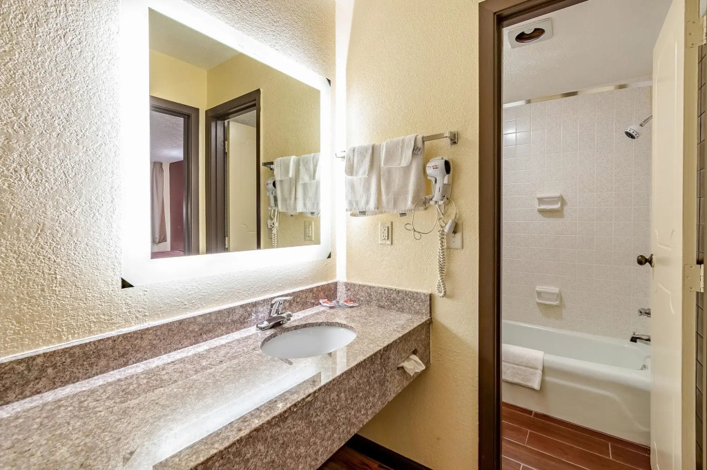 Worthington Motor Lodge