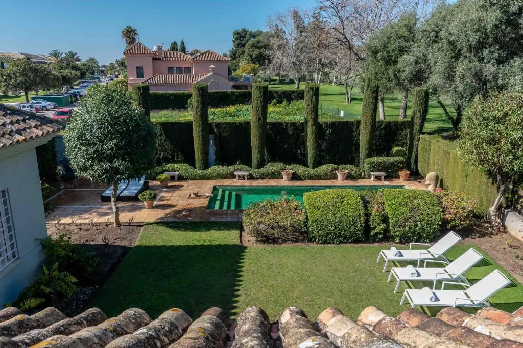 VACATION MARBELLA I Guadalmina Golf Front Villa, Private Pool, Cinema Room, TOP location, Close to the Beach and Puerto Banus