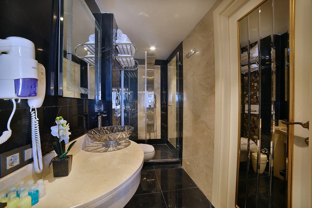 Anthemis Hotel