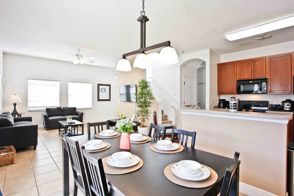 Pet Friendly 4 Bedroom Townhome in Bella Vida , Kissimmee, US