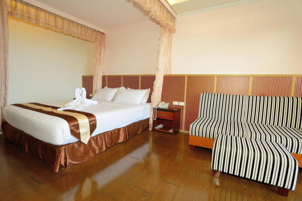 Airai Water Paradise Hotel & Spa