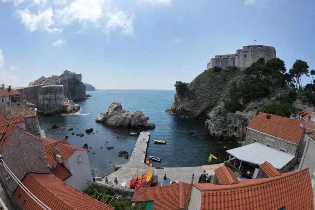 Eddies Sea View Rooms Old Town