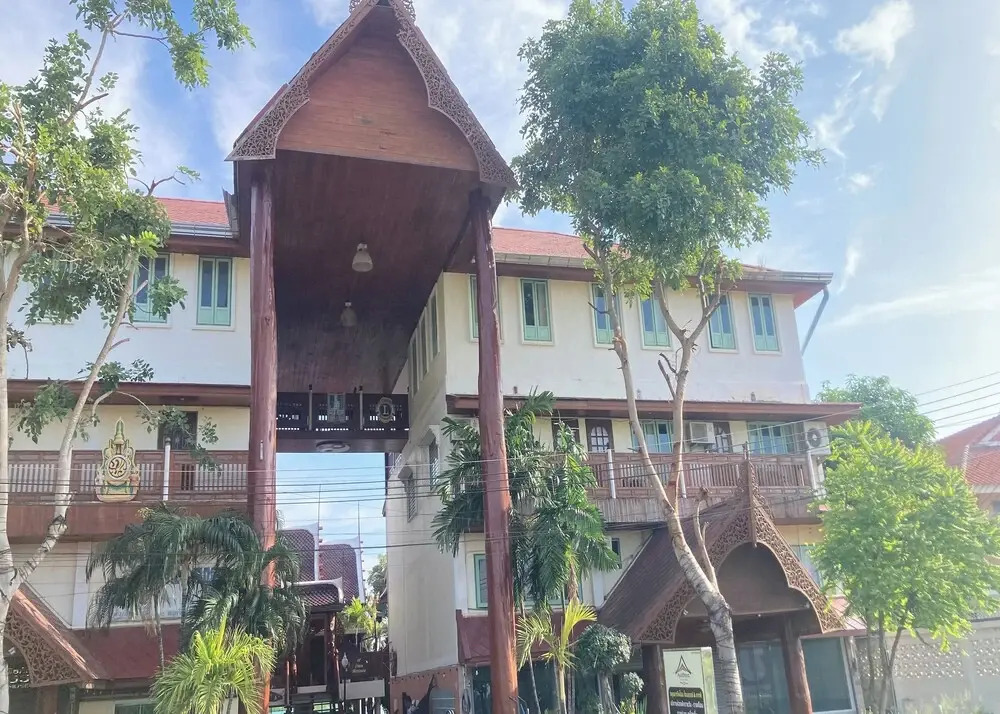Ruenthai Ayutthaya Resort and Restaurant