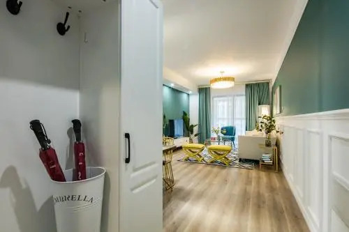 Chengdu Qingyang·Kuanzhai Alley Locals Apartment 00149100