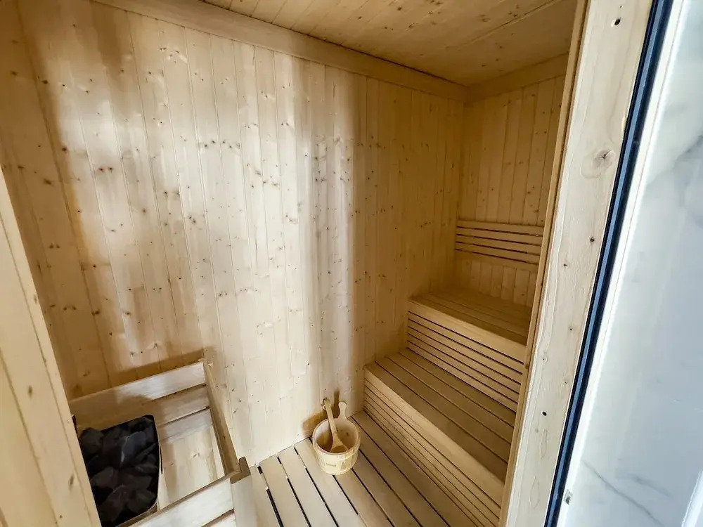 Modern 1-bedroom Apart With Pool gym and Hammam