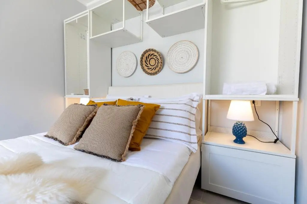 MAISON BRAVE ' a 100 mt mare