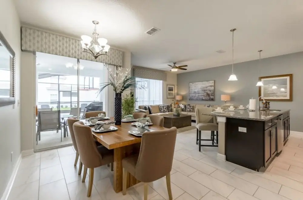 Amazing Townhome! - Storey Lake - 4804CS