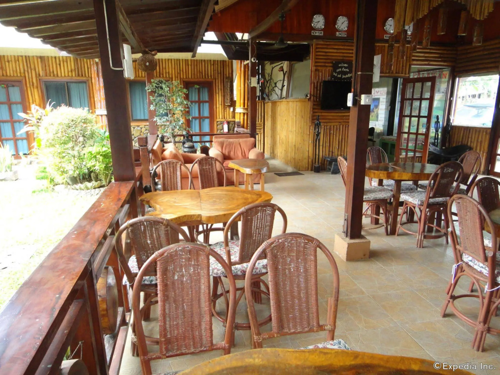 OYO 676 Casa Fuerte Bed And Breakfast
