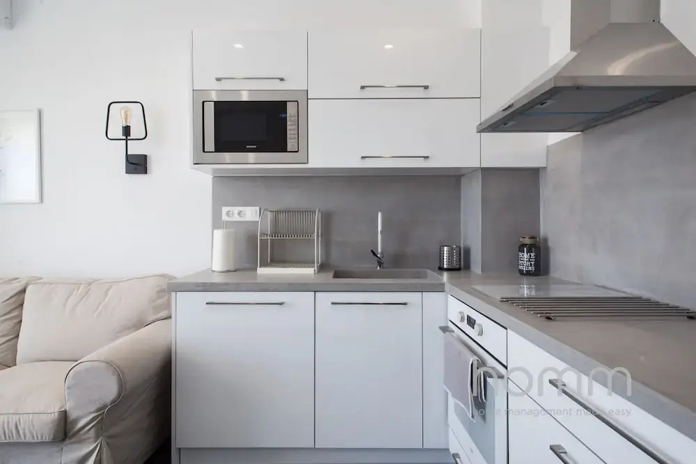 37.5m² homm Penthouse in Athens with 43m² Terrace