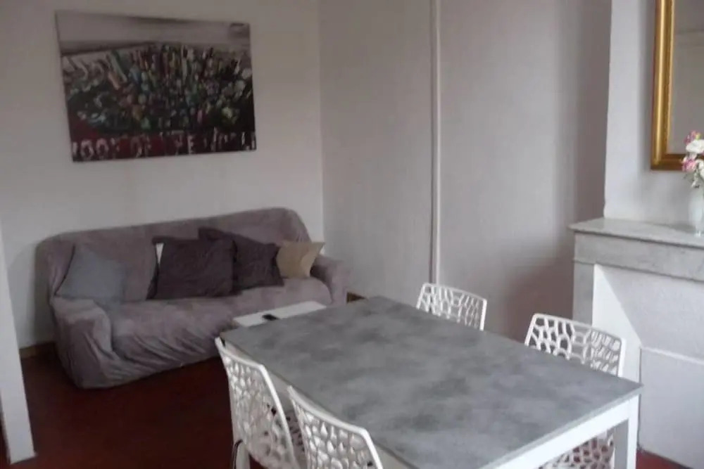 Nice 2 Bedrooms Renovated on the Vieux Port