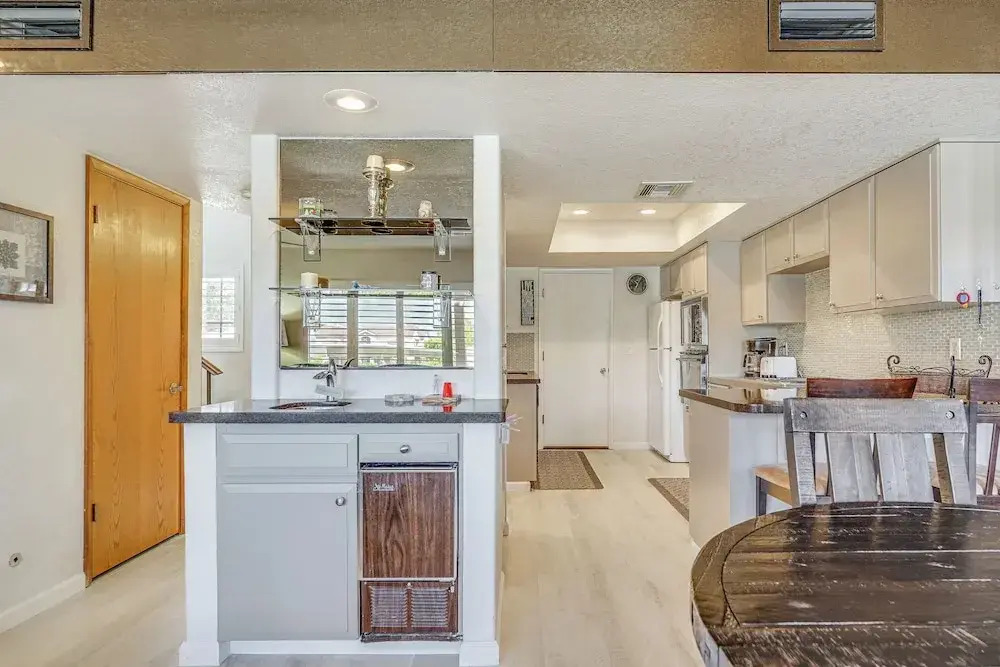 Walk to Lake Havasu Beaches: Condo w/ Pool Access!