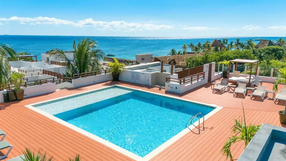 2 Br Condo Near to the Beach - CDM 113