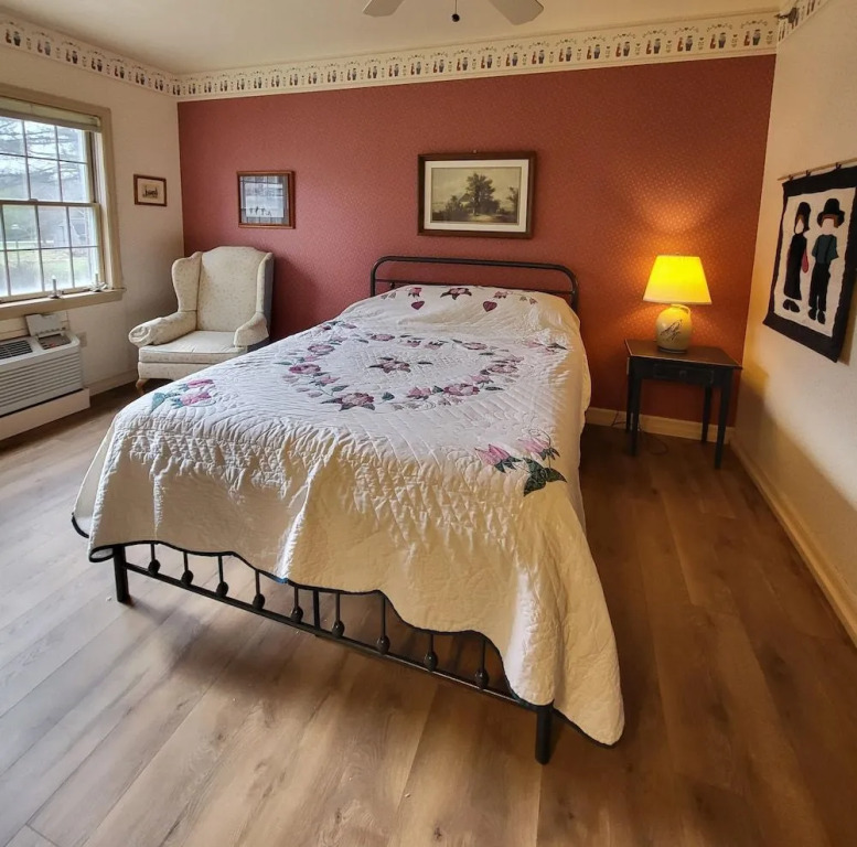 Applebutter Inn