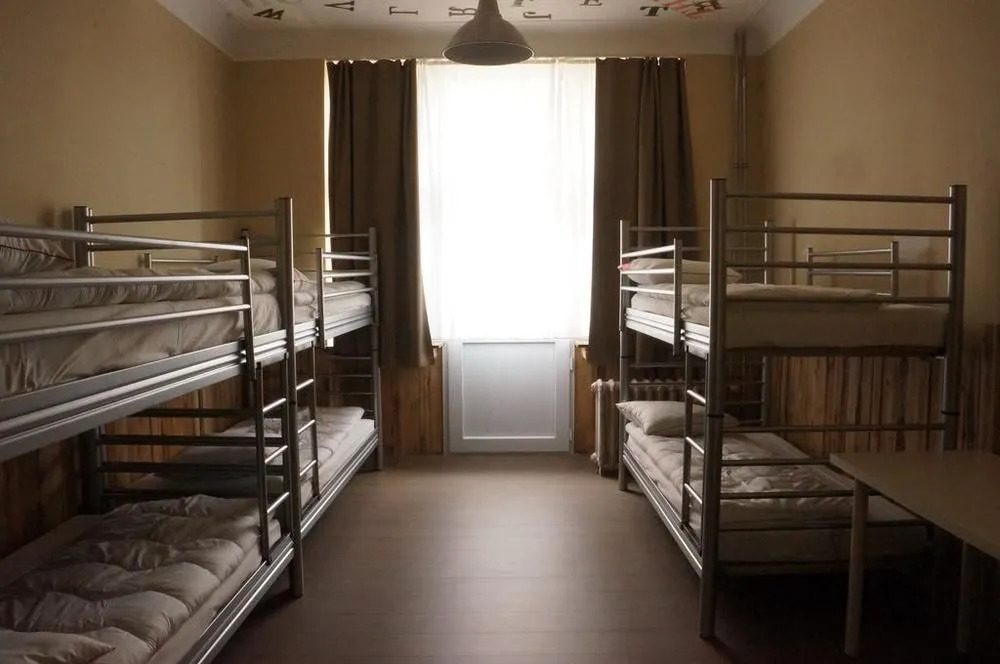 ES Hostel