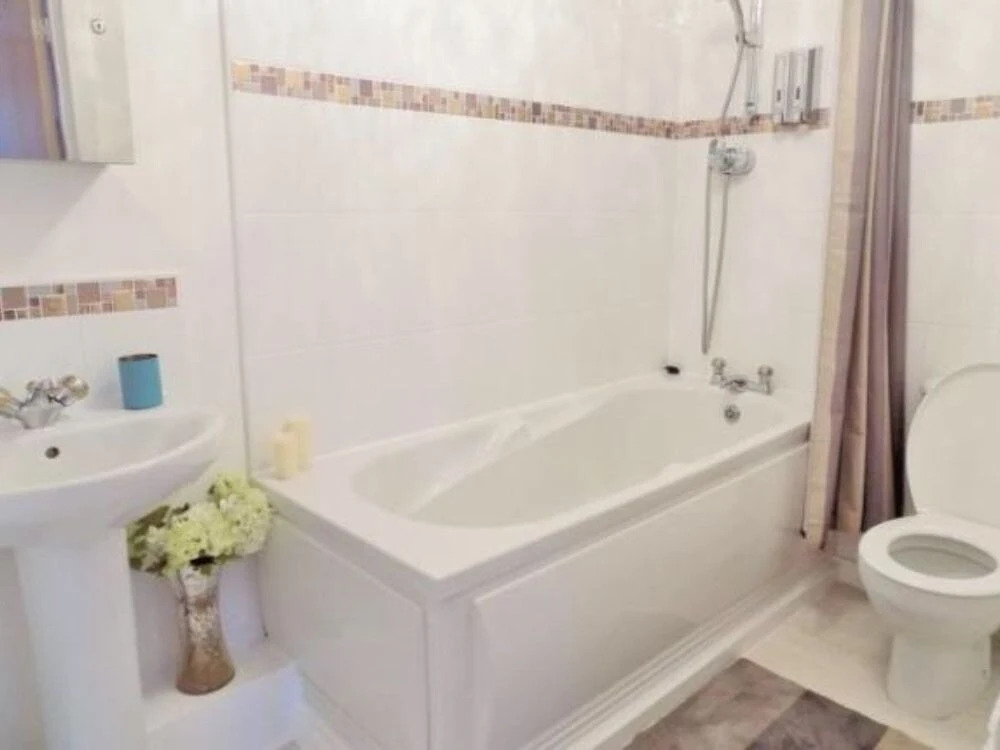 Cardiff Central Apartment