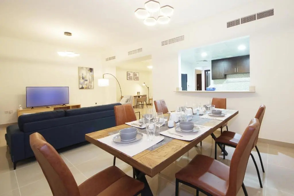 RH- 3BR Flamingo Villa with maid room in RAK, near pool