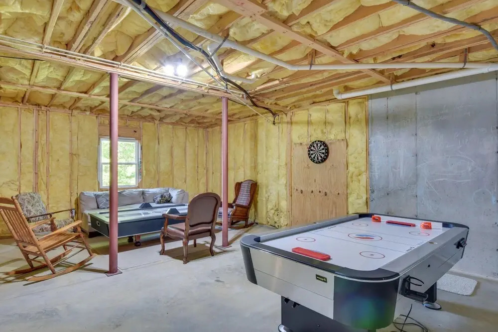 Mtn Views, Game Room, Hot Tub! Lakemont Retreat