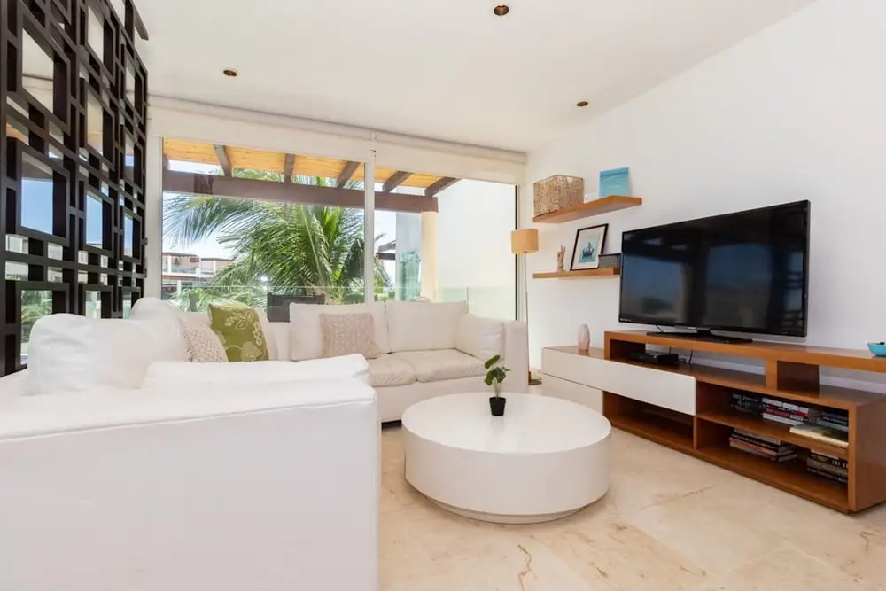 Elements Penthouse 5 3 Bedroom Condo by RedAwning