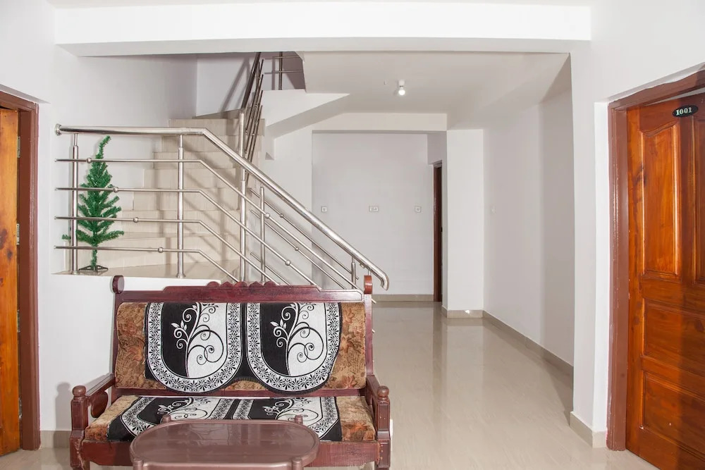 OYO 11394 Hotel Mount N Breeze