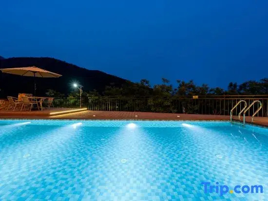 Beiqi Mountain Courtyard · Habitat Scenic Mountain Lodge (Huanshan Lake)