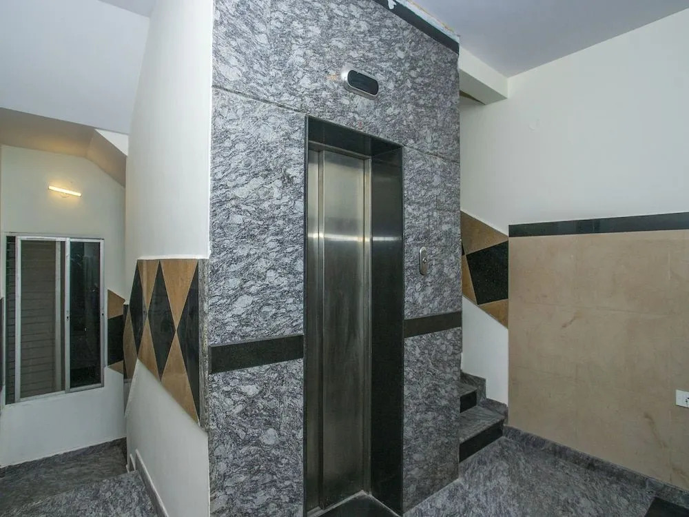 OYO 26817 GKS Residency