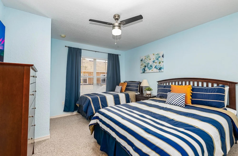 Fantastic Townhouse With a Themed Room Near Disney by Redawning