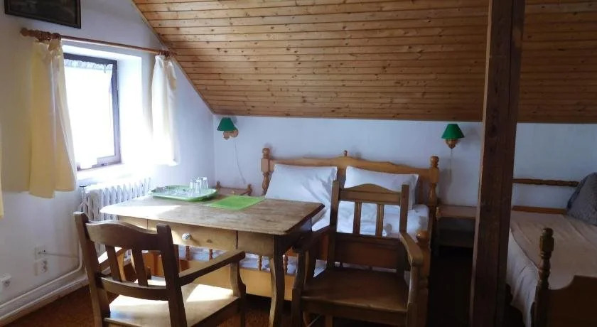 Hotel v Nebi