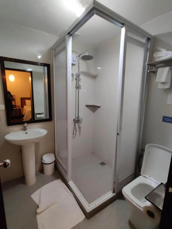 Fernvale Leisure Club and Resort