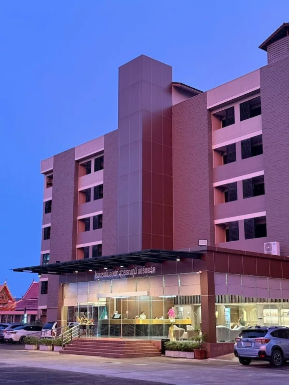 Miloft Suvarnabhumi Airport Hotel