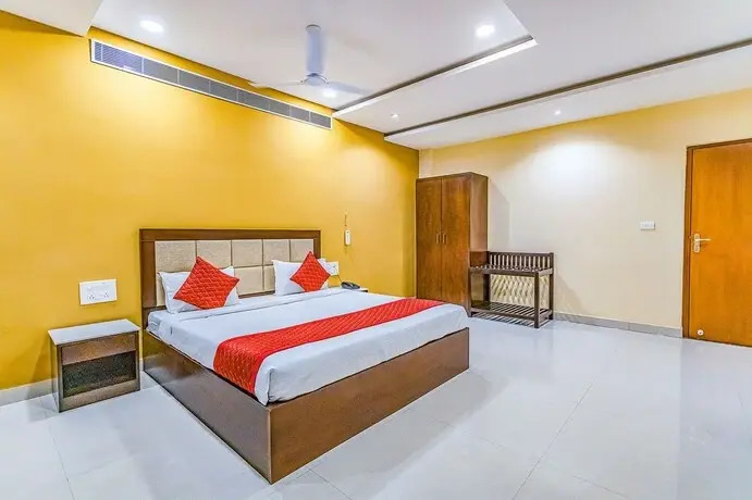 Fabhotel Prime Manor