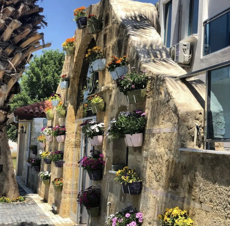 Wonder Life Hotel