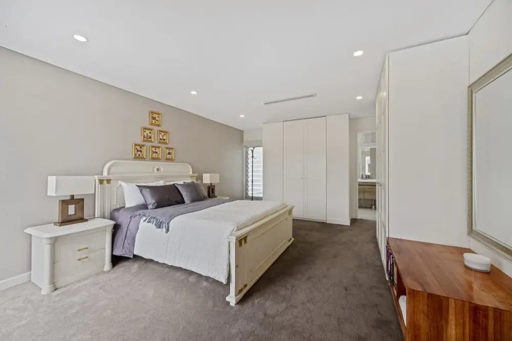 Luxurious New House Hidden Near Central CBD