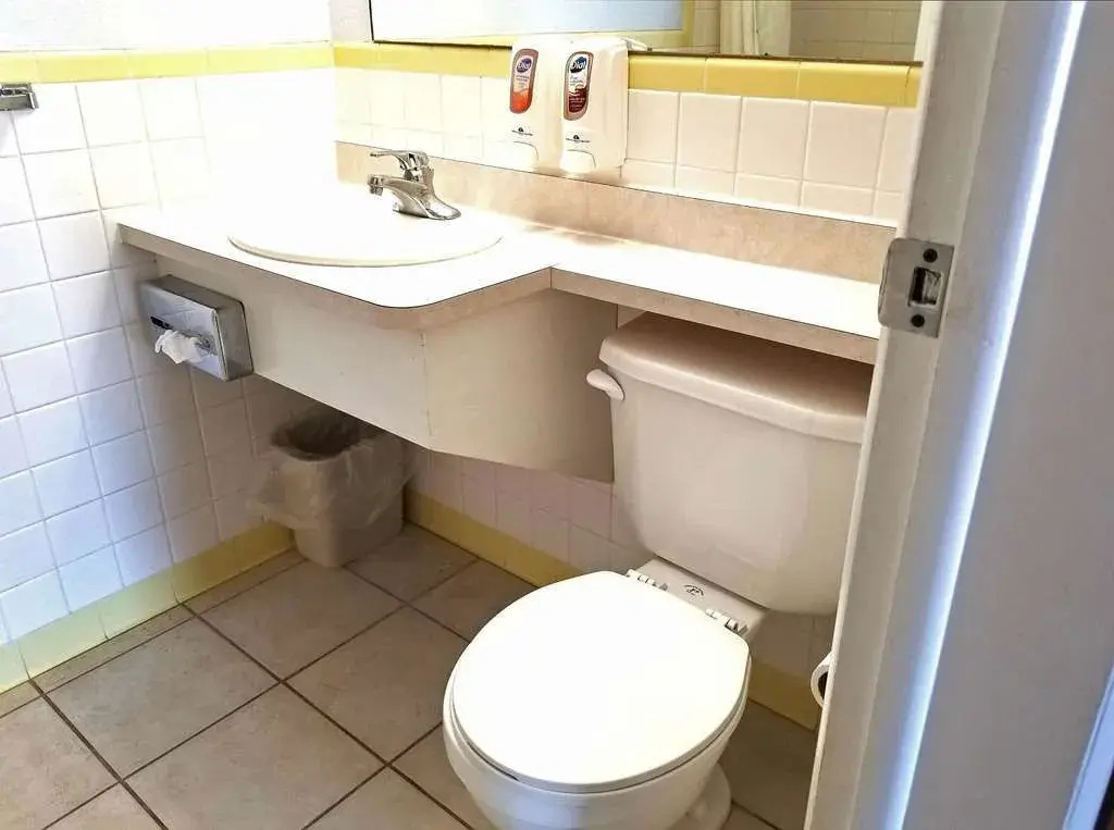 Americas Best Value Inn Belleville