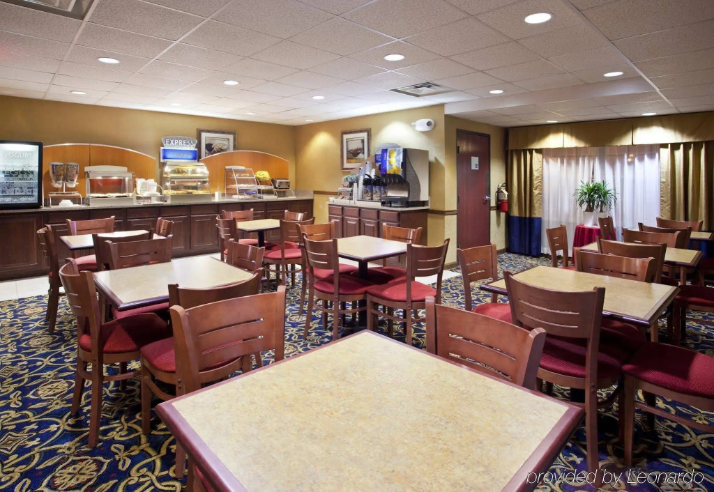 Holiday Inn Express Hotel & Suites Delaware-Columbus Area by IHG