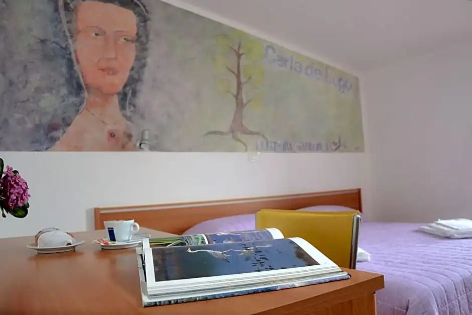Sale Hotel