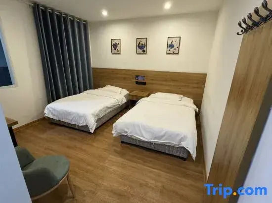 Yunzhu Business Hotel (Binhu Zhuyuan Subway Station)