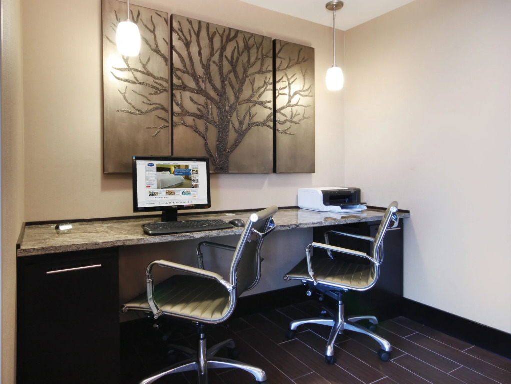 Hampton Inn & Suites Fort Wayne-North