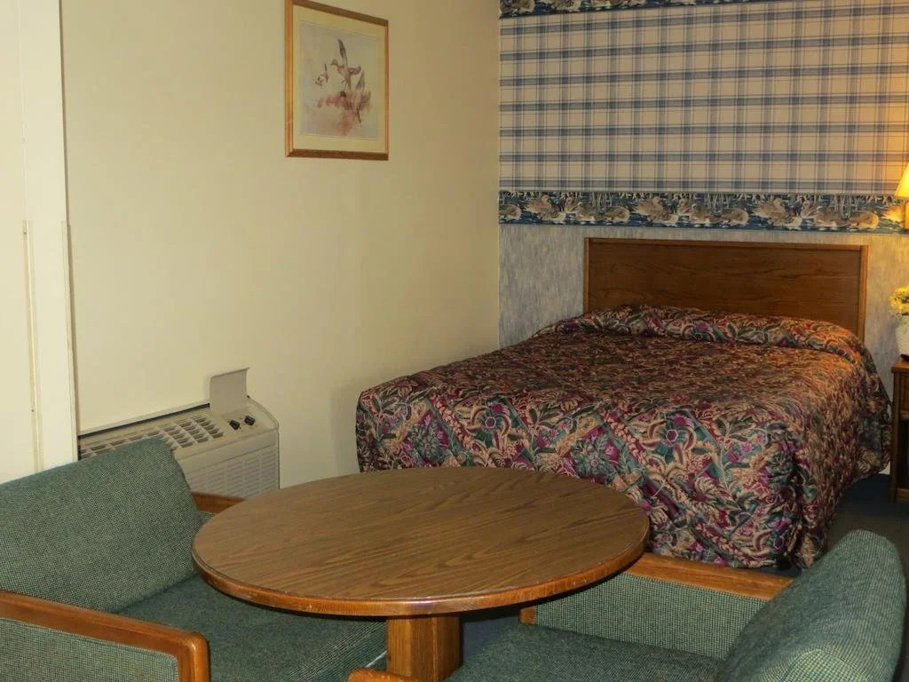 Holiday Motel