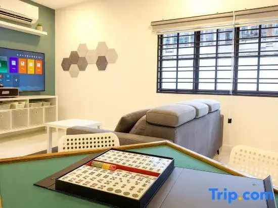 Pelangi JB Landed D'Pickeball Fun House 5BR14pax