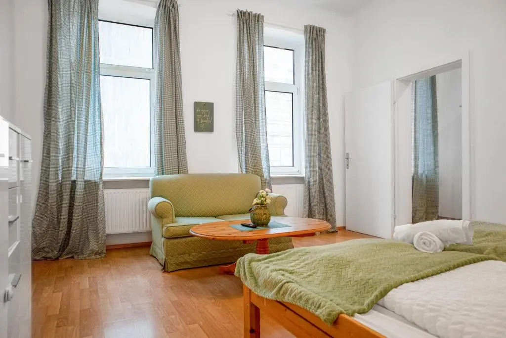 Elegant 2BR Apartment - near Bahnhof Wien Meidling