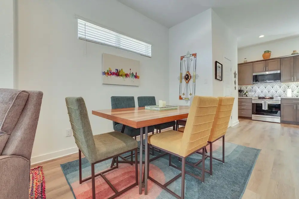 Modern Oasis: Steps to River Walk & Alamo Park!