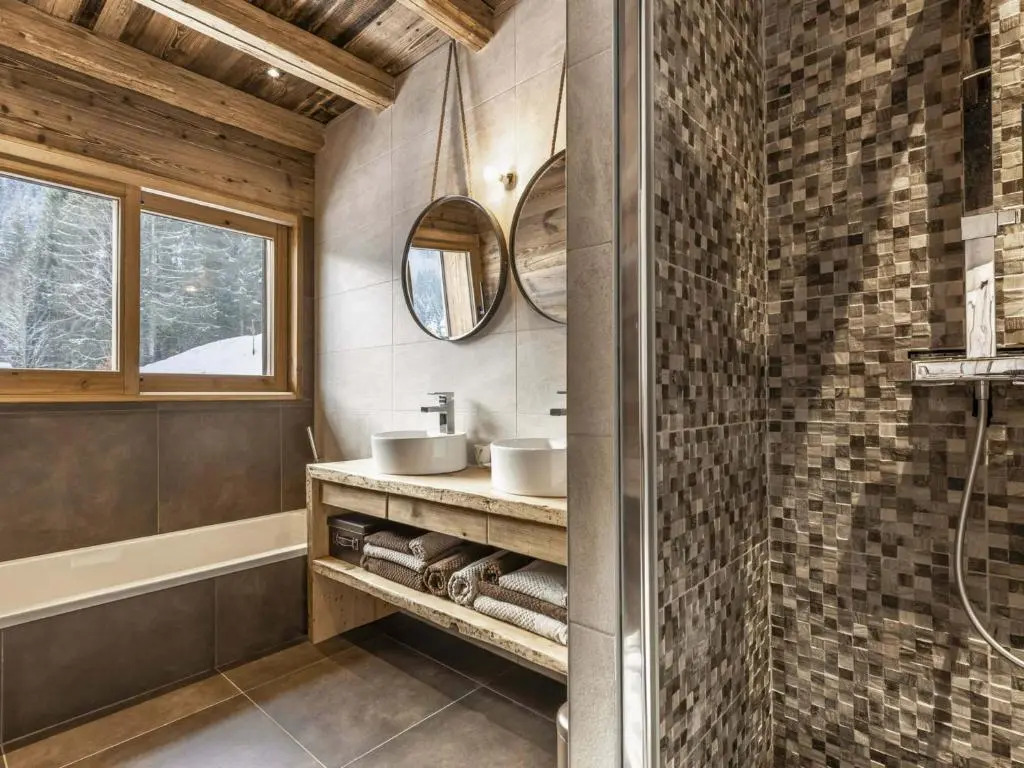 Chalet 5★, 12 pers, spa, sauna, proche pistes, 5 ch. - FR-1-304-229