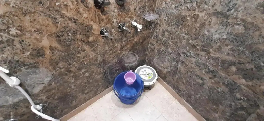 Aggarwal hotels & guest houses lajpat nagar luxury stay in independent flats with attached kitchen washroom and balcony cal 92121 ,74700