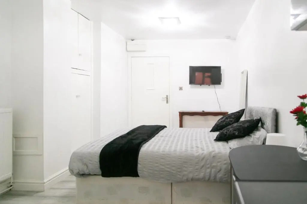 Cheetham Hills Apartments