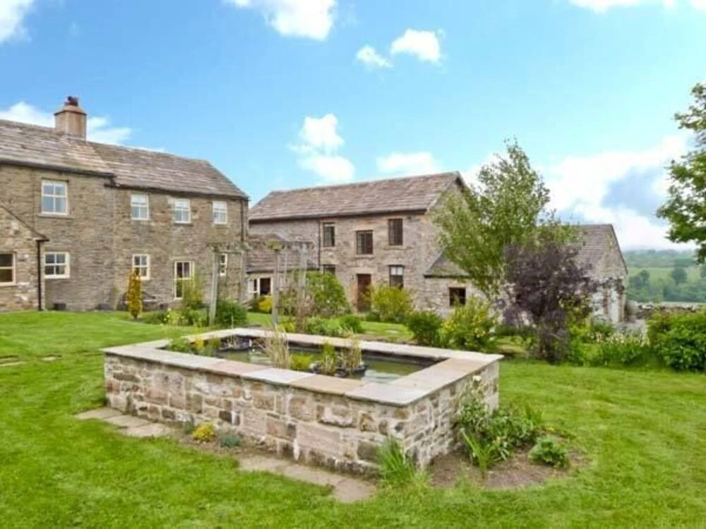 Howlugill Barn