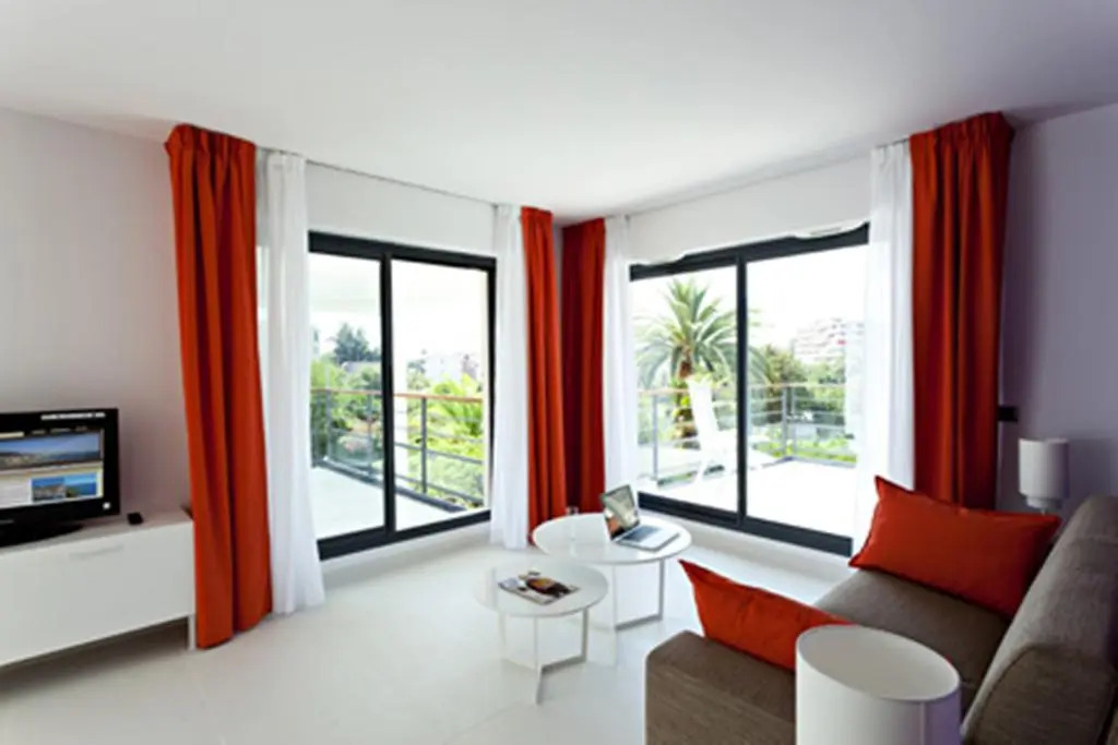 Arthur Properties - Montfleury