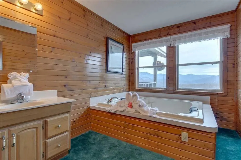 Crestview - Two Bedroom Cabin